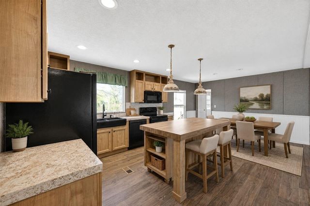 17680 Old Highway 105 E, Conroe, TX 77306