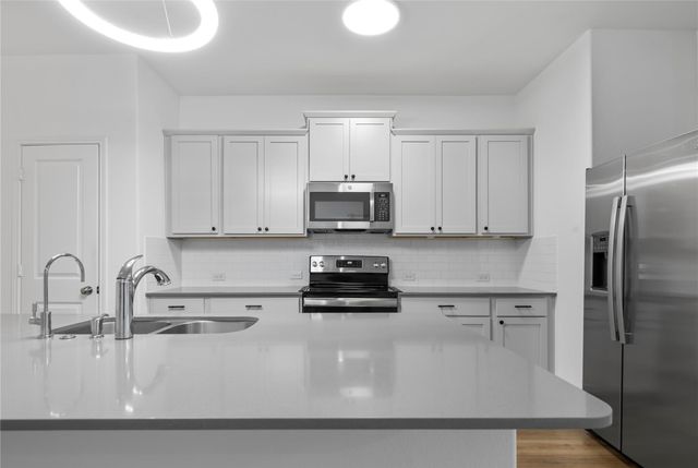 148 Rowdy Yates WAY, Jarrell, TX 76537