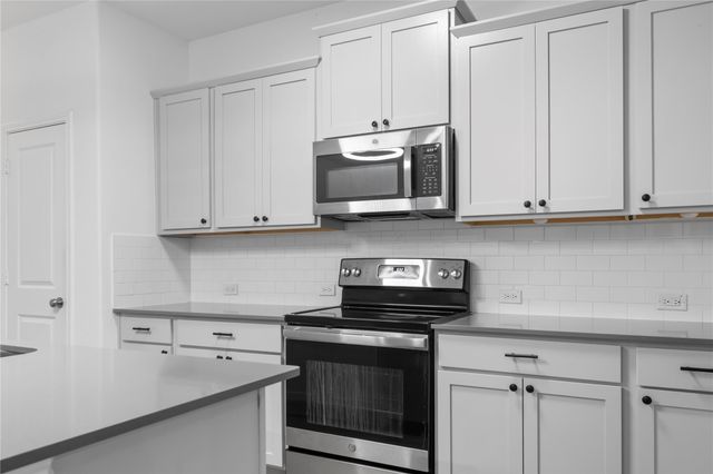 148 Rowdy Yates WAY, Jarrell, TX 76537