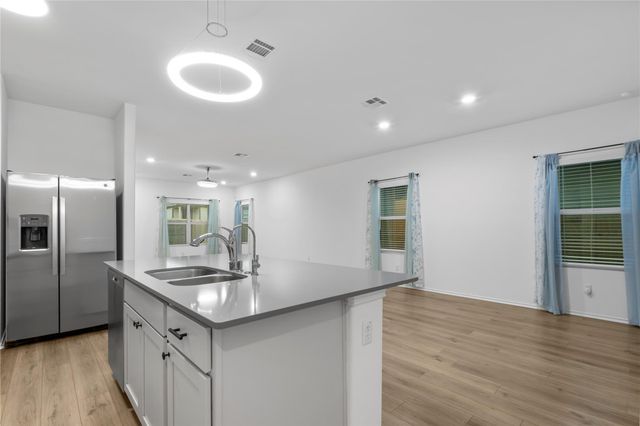 148 Rowdy Yates WAY, Jarrell, TX 76537