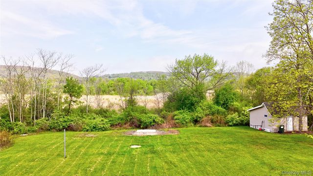 1552 Greenville Turnpike, Port Jervis, NY 12771