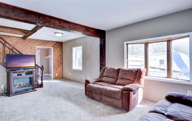 1552 Greenville Turnpike, Port Jervis, NY 12771