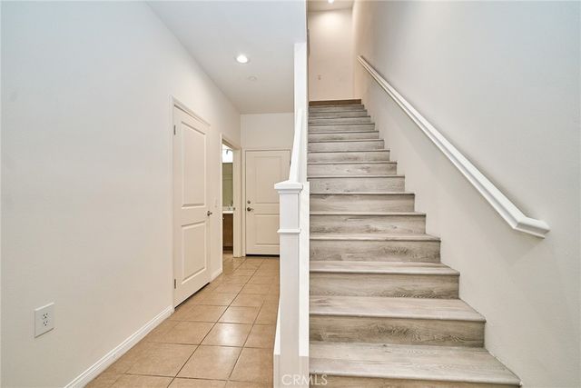853 E Hollyvale, Azusa, CA 91702
