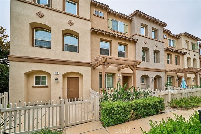 853 E Hollyvale, Azusa, CA 91702