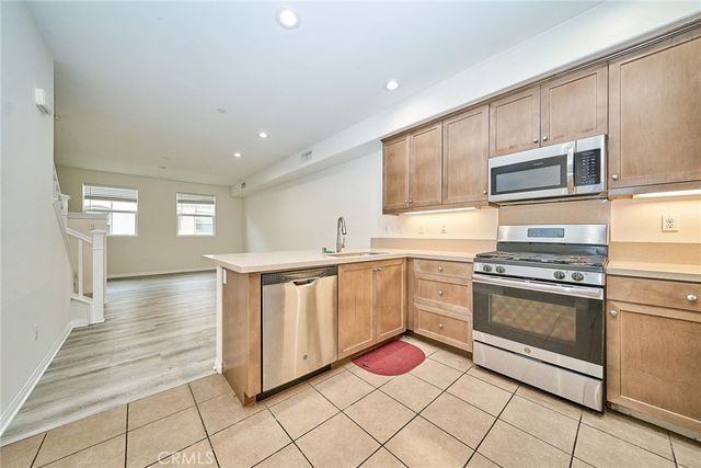 853 E Hollyvale, Azusa, CA 91702