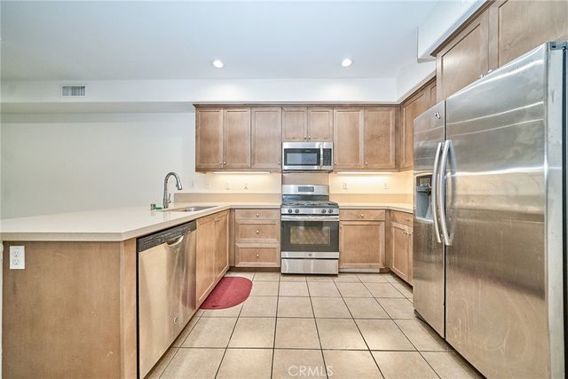 853 E Hollyvale, Azusa, CA 91702