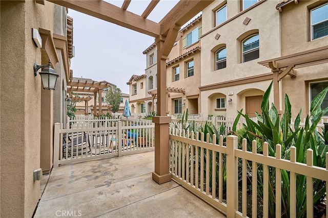 853 E Hollyvale, Azusa, CA 91702