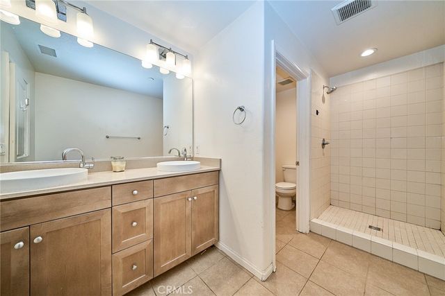 853 E Hollyvale, Azusa, CA 91702
