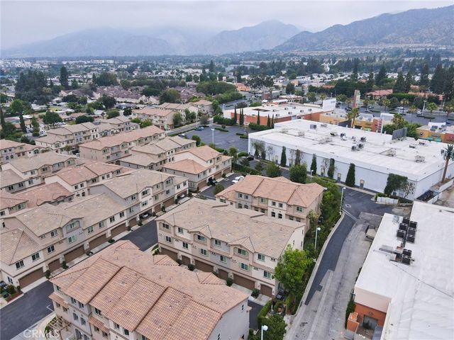 853 E Hollyvale, Azusa, CA 91702