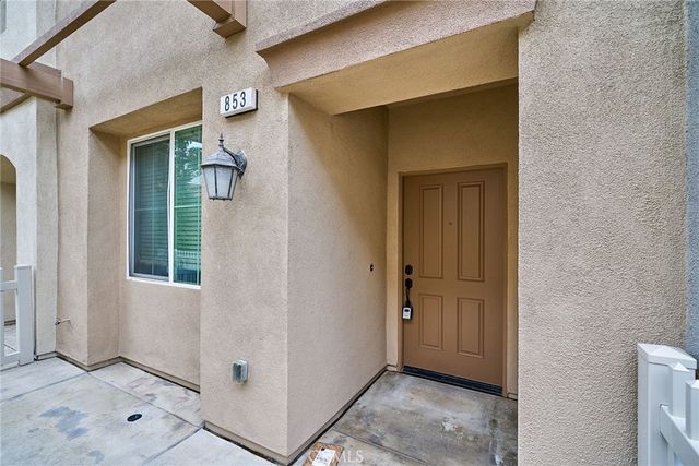 853 E Hollyvale, Azusa, CA 91702