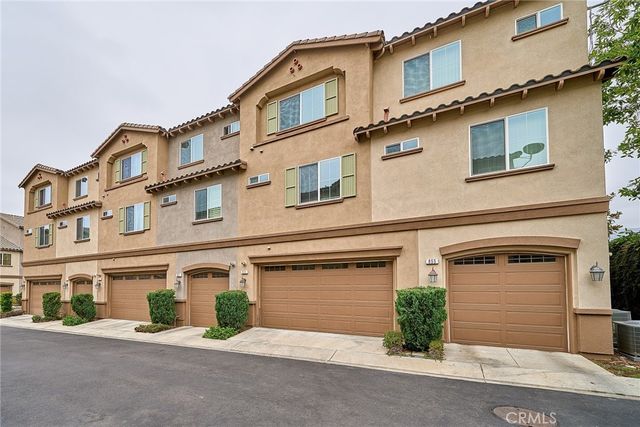 853 E Hollyvale, Azusa, CA 91702