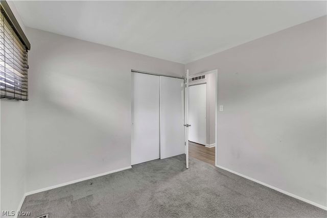 6674 Newbury Lane, Cleveland, OH 44130