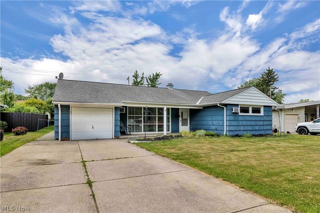 6674 Newbury Lane, Cleveland, OH 44130