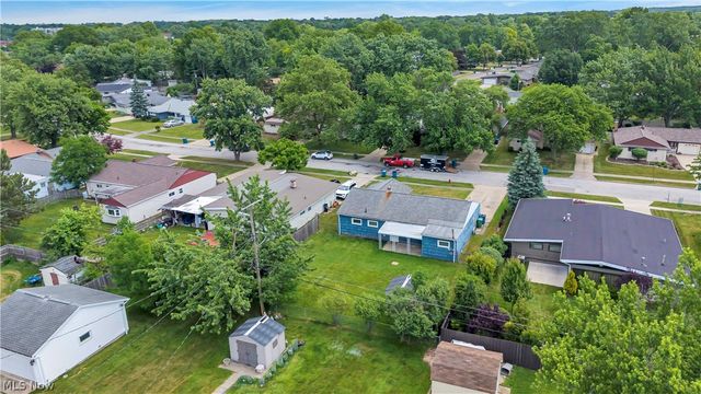 6674 Newbury Lane, Cleveland, OH 44130