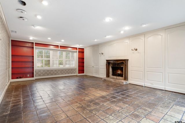309 Glenhaven Drive, Tyler, TX 75701