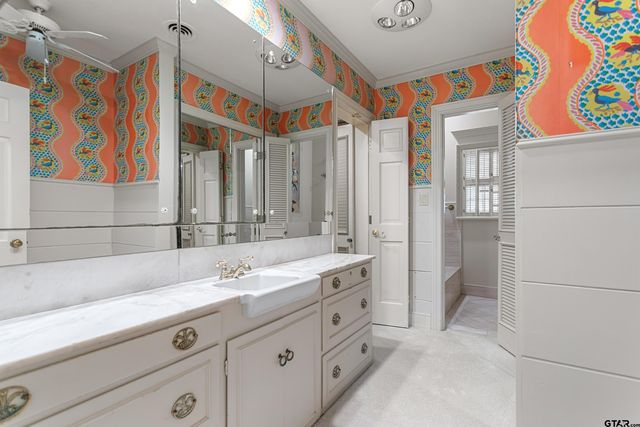 309 Glenhaven Drive, Tyler, TX 75701