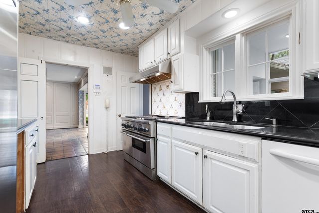309 Glenhaven Drive, Tyler, TX 75701