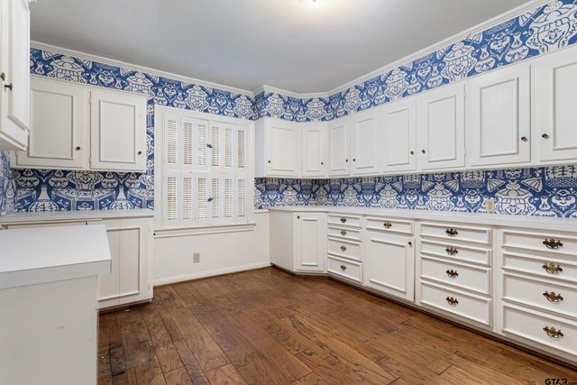 309 Glenhaven Drive, Tyler, TX 75701