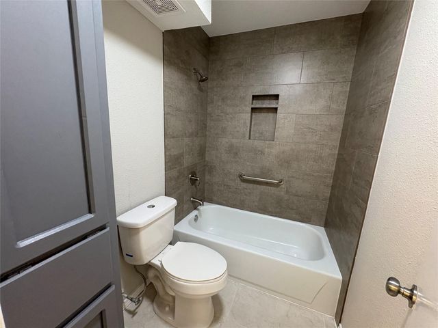 312 S Poplar Street 4, Tomball, TX 77375