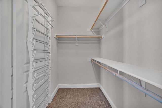 2075 Holt Dr, Lodi, CA 95242