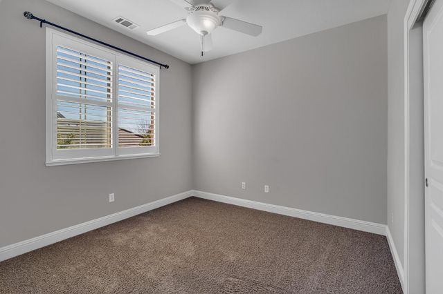 2075 Holt Dr, Lodi, CA 95242