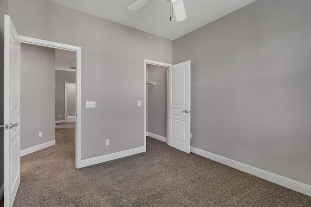 2075 Holt Dr, Lodi, CA 95242