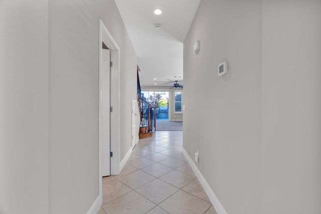 2075 Holt Dr, Lodi, CA 95242