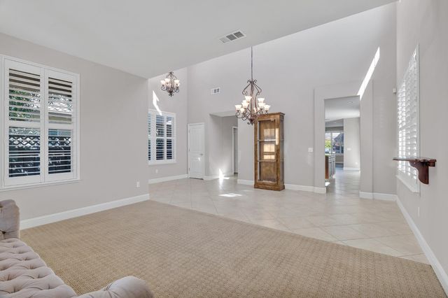 2075 Holt Dr, Lodi, CA 95242