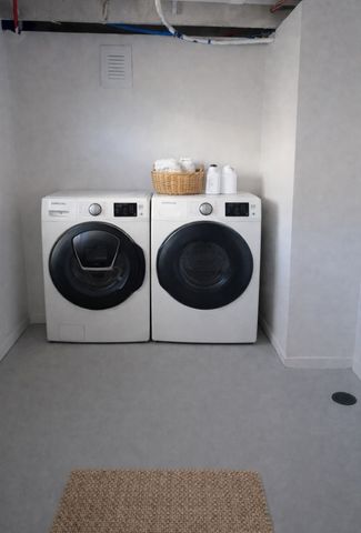 217 E 14th Street N, Newton, IA 50208