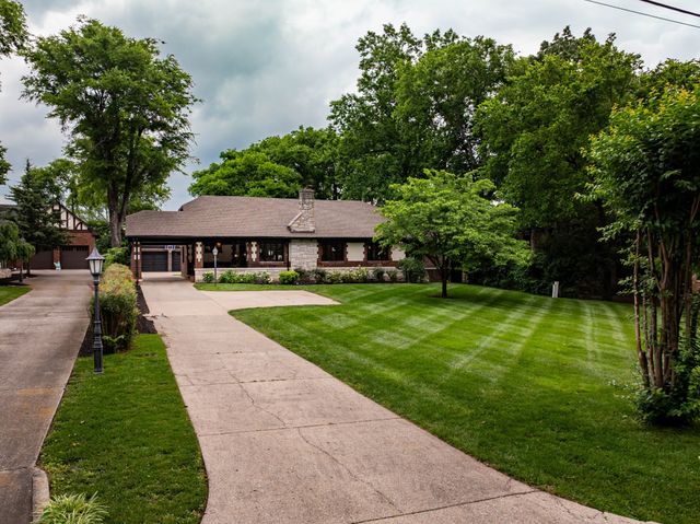 1702 Stokes Ln, Nashville, TN 37215