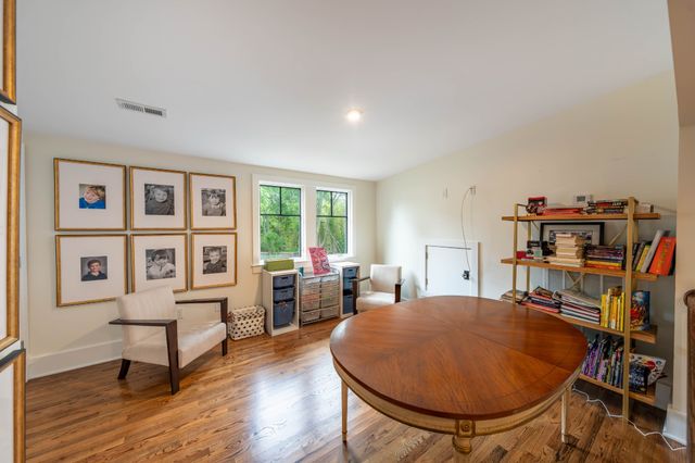 1702 Stokes Ln, Nashville, TN 37215