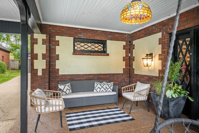 1702 Stokes Ln, Nashville, TN 37215