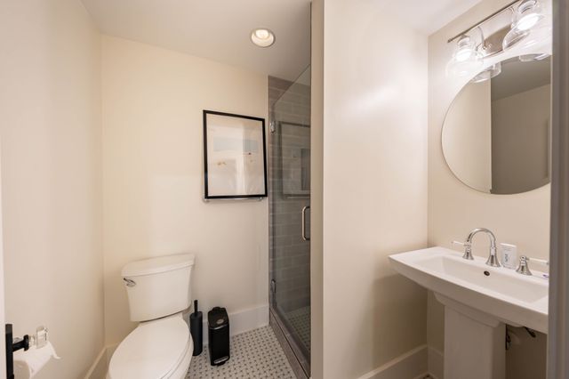 1702 Stokes Ln, Nashville, TN 37215