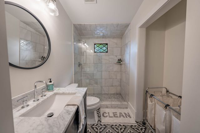 1702 Stokes Ln, Nashville, TN 37215