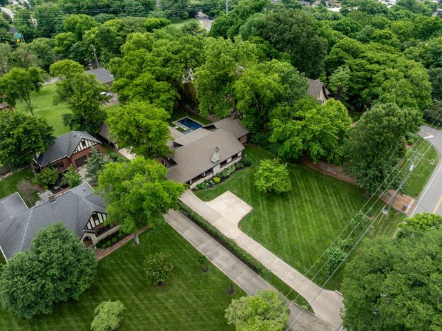 1702 Stokes Ln, Nashville, TN 37215