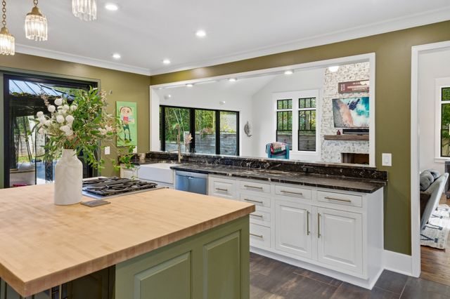 1702 Stokes Ln, Nashville, TN 37215