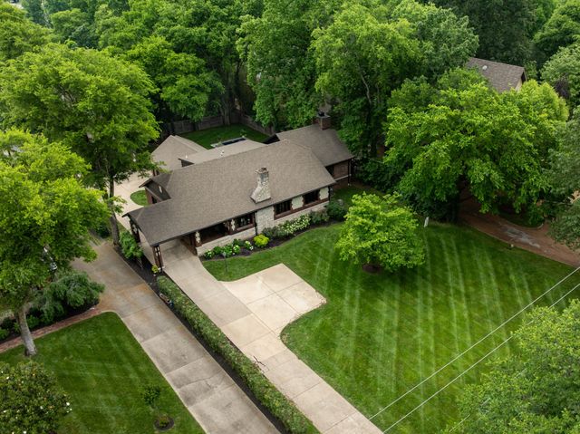 1702 Stokes Ln, Nashville, TN 37215