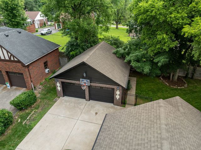 1702 Stokes Ln, Nashville, TN 37215