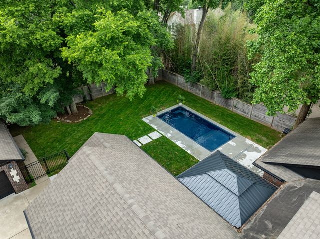 1702 Stokes Ln, Nashville, TN 37215