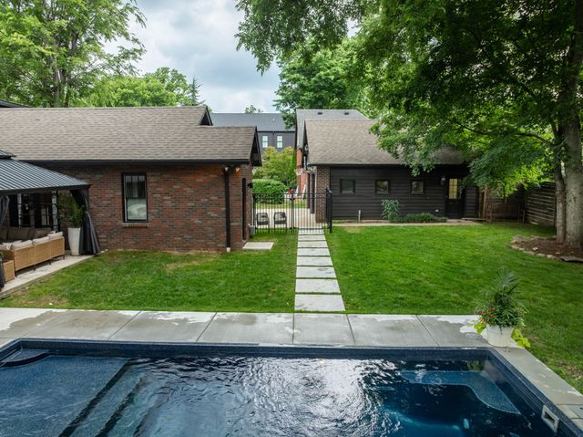 1702 Stokes Ln, Nashville, TN 37215