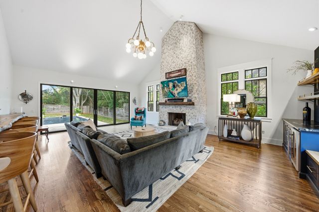 1702 Stokes Ln, Nashville, TN 37215