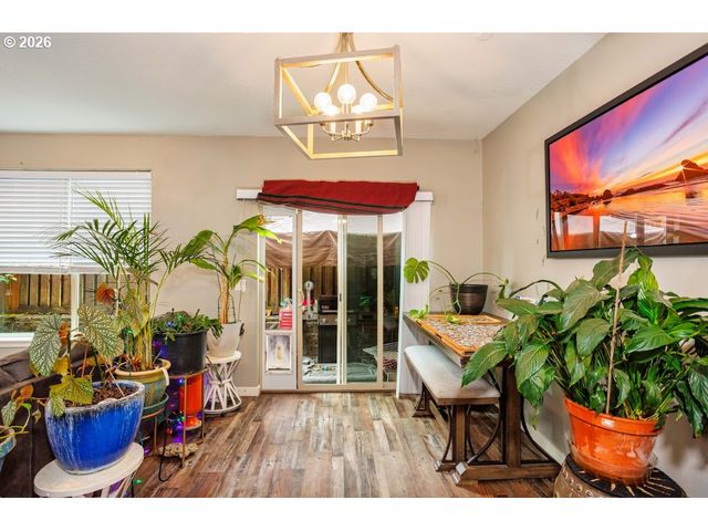 32 N 42ND Pl, Ridgefield, WA 98642
