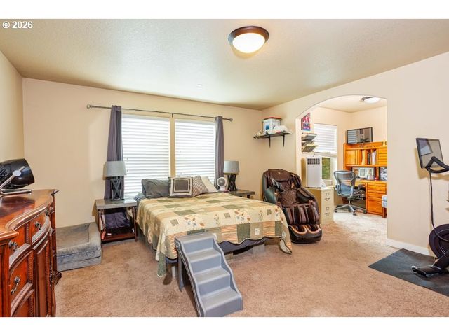 32 N 42ND Pl, Ridgefield, WA 98642