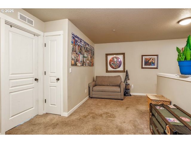 32 N 42ND Pl, Ridgefield, WA 98642