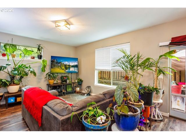 32 N 42ND Pl, Ridgefield, WA 98642