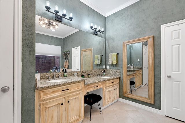 7426 Timberlake Drive, Sugar Land, TX 77479