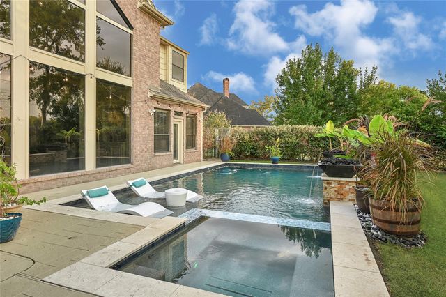 7426 Timberlake Drive, Sugar Land, TX 77479