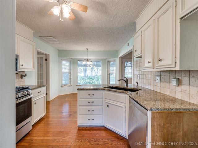 14513 E 13th Street, Tulsa, OK 74108