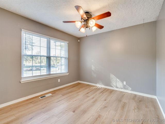 14513 E 13th Street, Tulsa, OK 74108