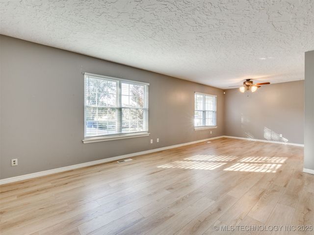 14513 E 13th Street, Tulsa, OK 74108